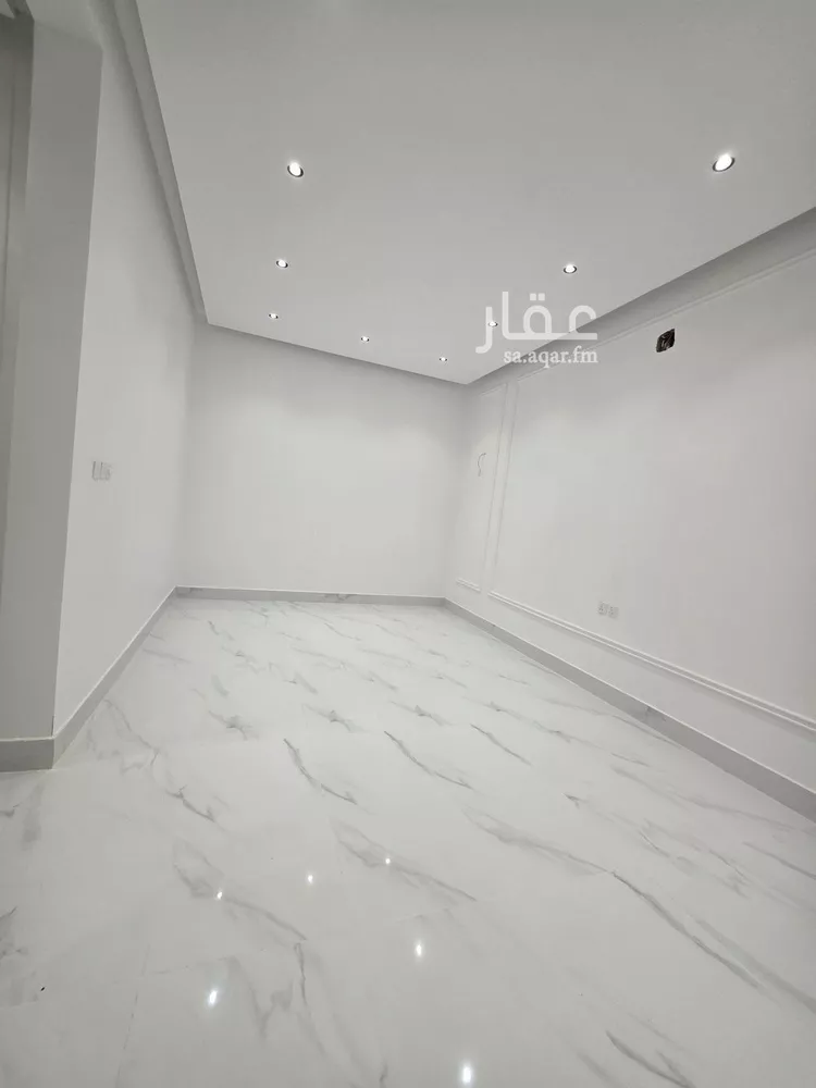 فيلا للبيع في شارع ست المعالي الحربية, حي العريجاء الغربي, مدينة الرياض, منطقة الرياض 17