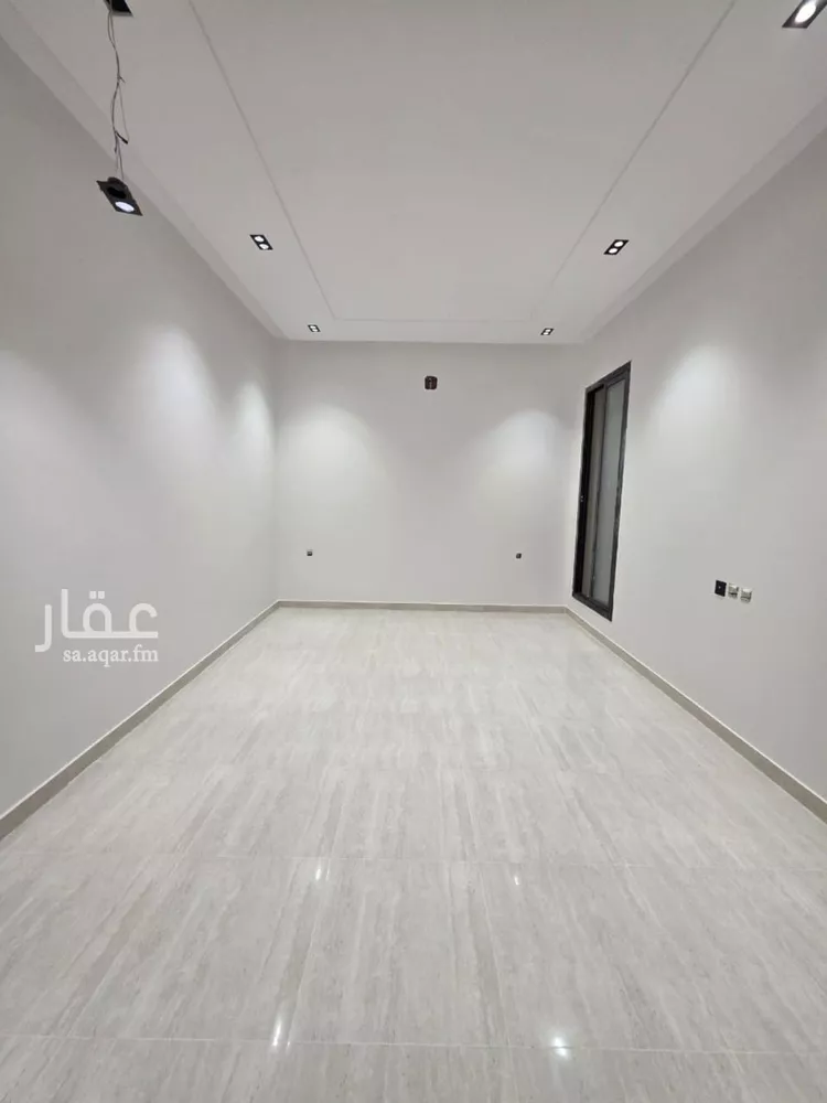 دور للبيع في شارع المحبة, حي بدر, مدينة الرياض, منطقة الرياض صورة 4