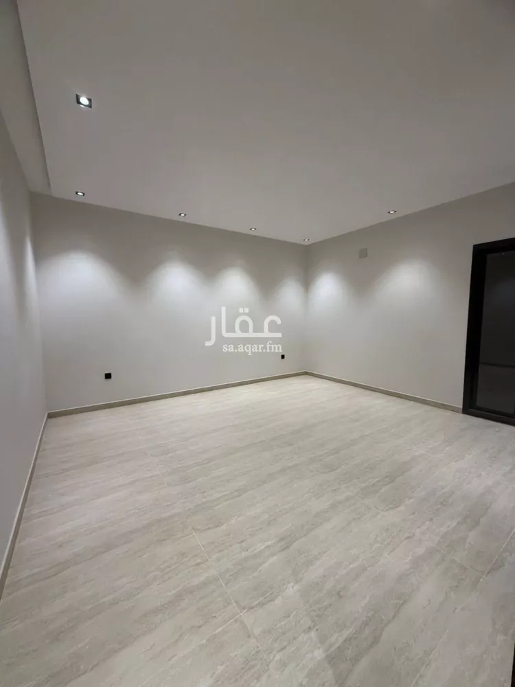 دور للبيع في شارع عيينان, حي الحزم, مدينة الرياض, منطقة الرياض صورة 3