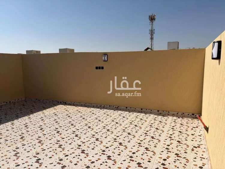 فيلا للبيع في شارع أبي السريع, حي العريجاء الأوسط, مدينة الرياض, منطقة الرياض صورة 5