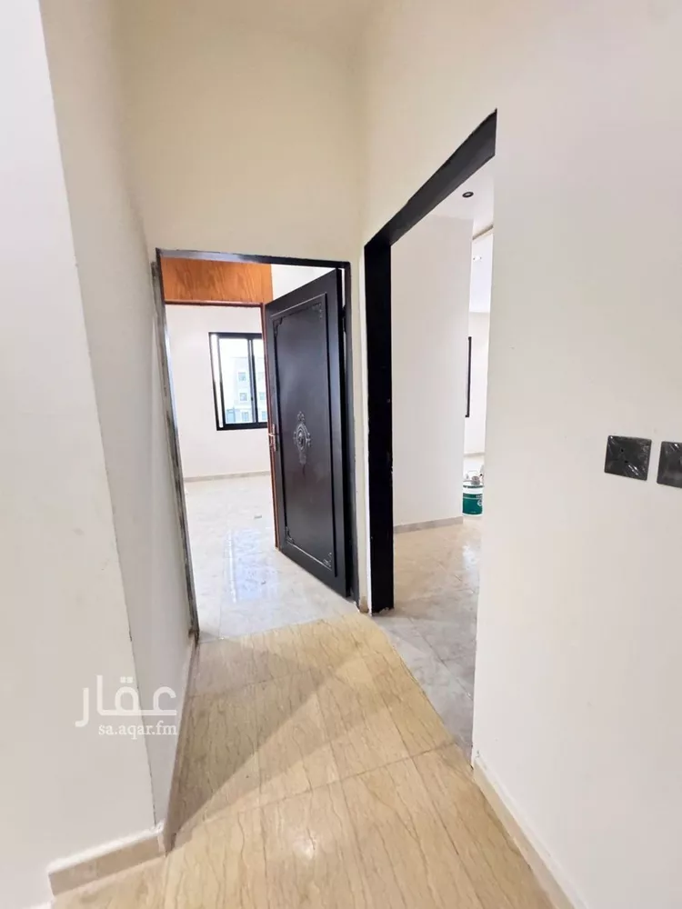 دور للبيع في شارع حسين بن سعيد المنوفي, حي طويق, مدينة الرياض, منطقة الرياض صورة 3