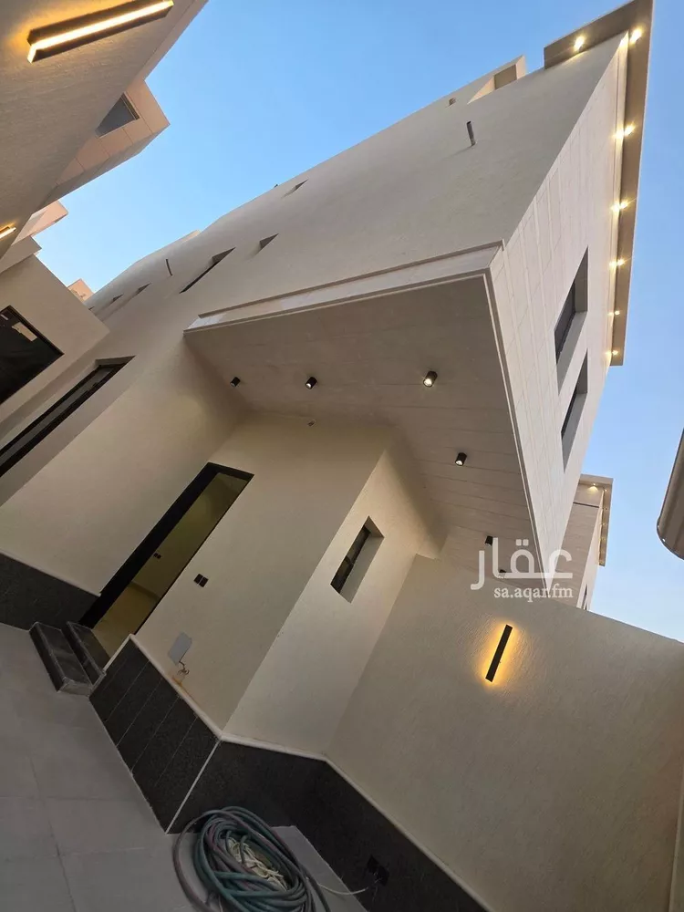 دور للبيع في شارع عبدالرحمن الأفريقي, حي العوالي, مدينة الرياض, منطقة الرياض صورة 5