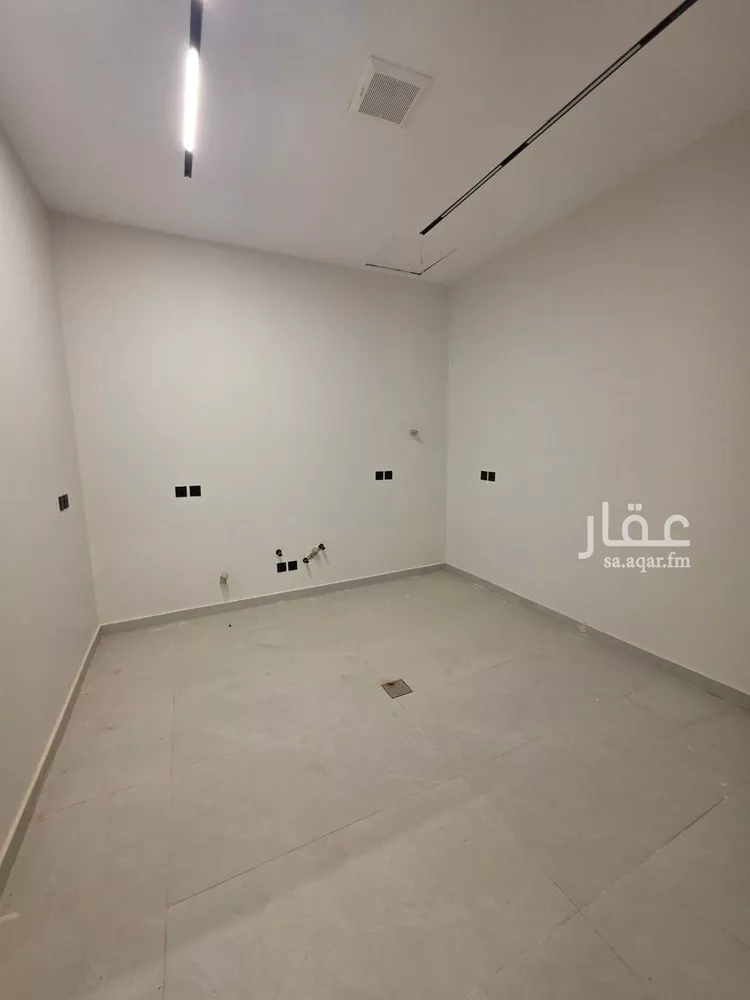 فيلا للبيع في شارع التوحيد, حي العوالي, مدينة الرياض, منطقة الرياض 15