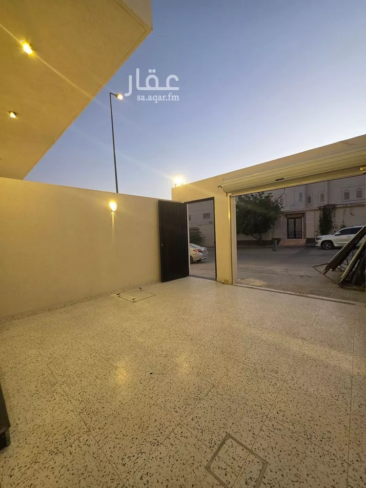 دور للبيع في شارع أبي العباس الأحفر, حي شبرا, مدينة الرياض, منطقة الرياض 15