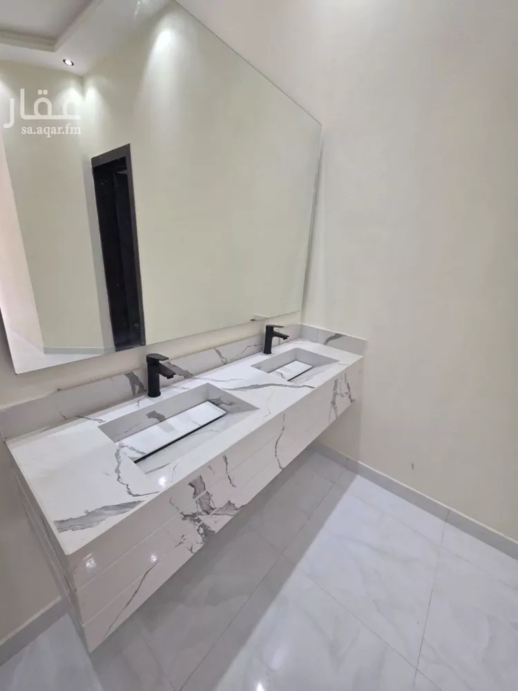 دور للبيع في شارع زايد السبيعي, حي بدر, مدينة الرياض, منطقة الرياض صورة 4