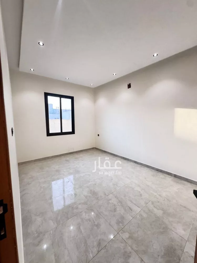 دور للبيع في شارع حسين بن سعيد المنوفي, حي طويق, مدينة الرياض, منطقة الرياض صورة 2