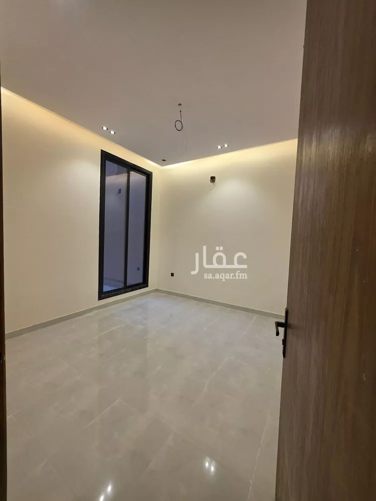 Floor for Sale in Riyadh Tuwaiq 17