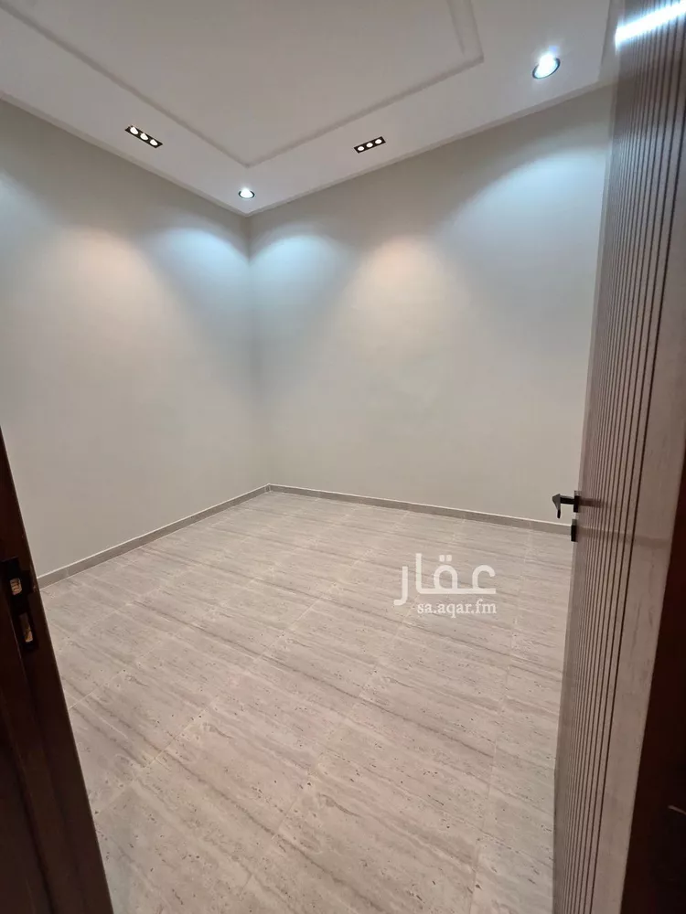 دور للبيع في شارع علي بن وهاس, حي طويق, مدينة الرياض, منطقة الرياض 9