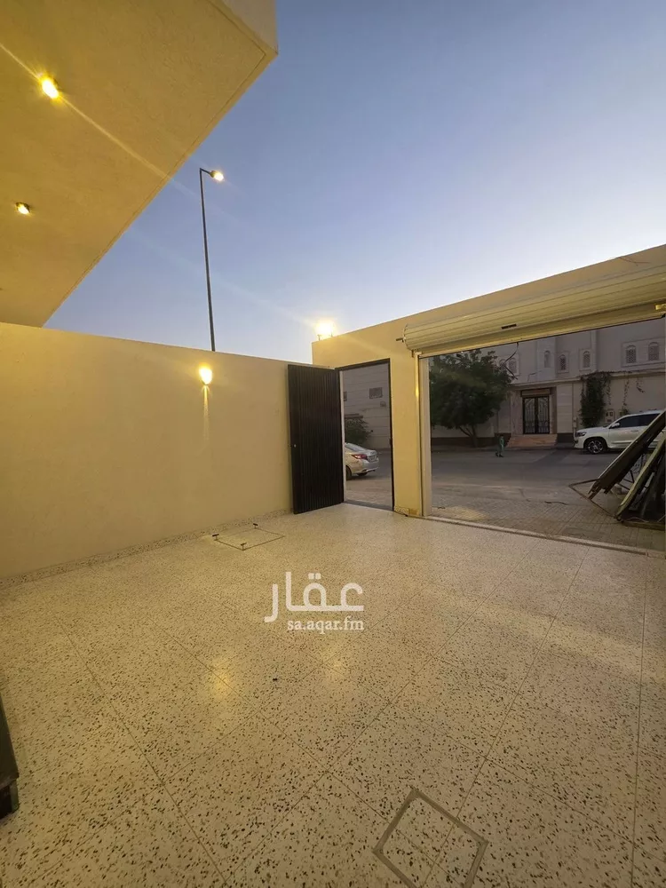 Floor for Sale in Riyadh Shubra صورة 3