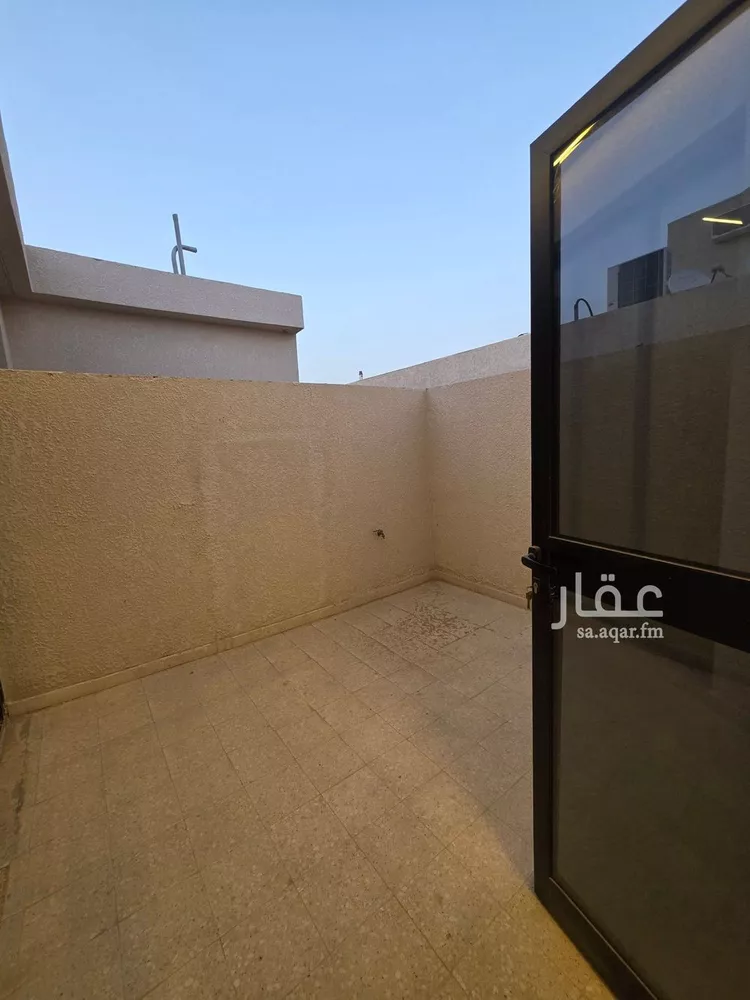 فيلا للبيع في شارع التوحيد, حي العوالي, مدينة الرياض, منطقة الرياض 13