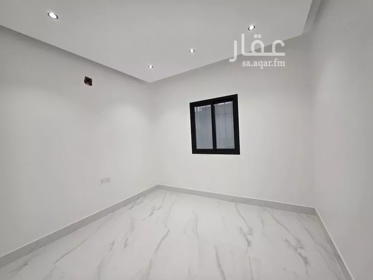 فيلا للبيع في شارع ست المعالي الحربية, حي العريجاء الغربي, مدينة الرياض, منطقة الرياض 11