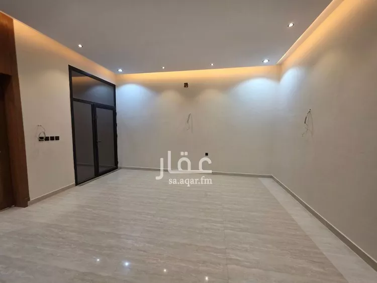 Floor for Sale in Riyadh Tuwaiq صورة 3