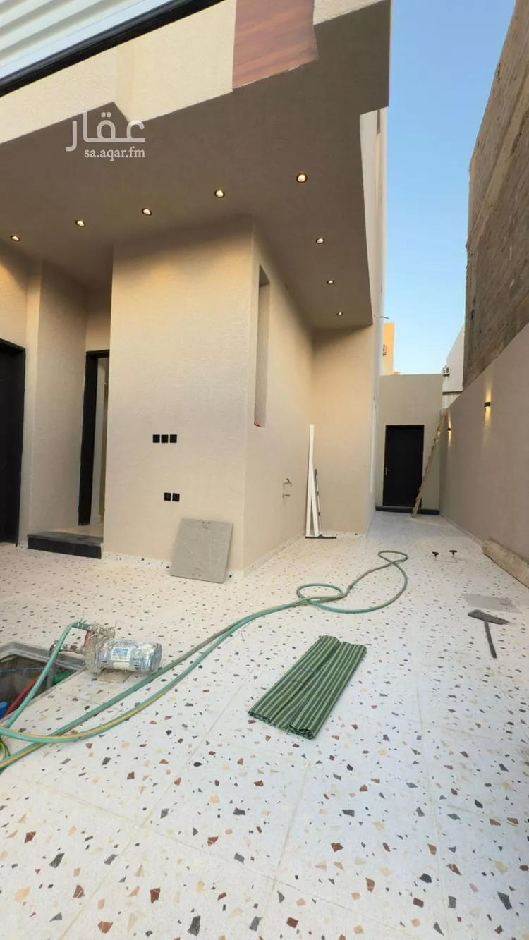 Villa for Sale in Riyadh Tuwaiq 16
