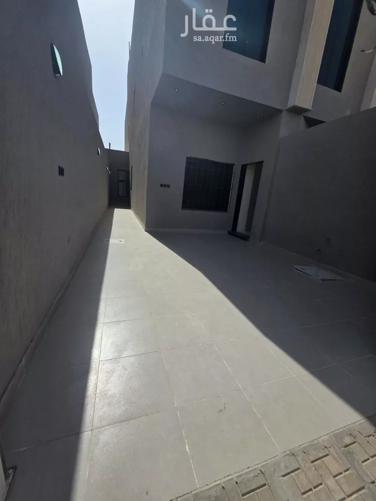 دور للبيع في حي بدر, مدينة الرياض, منطقة الرياض 15