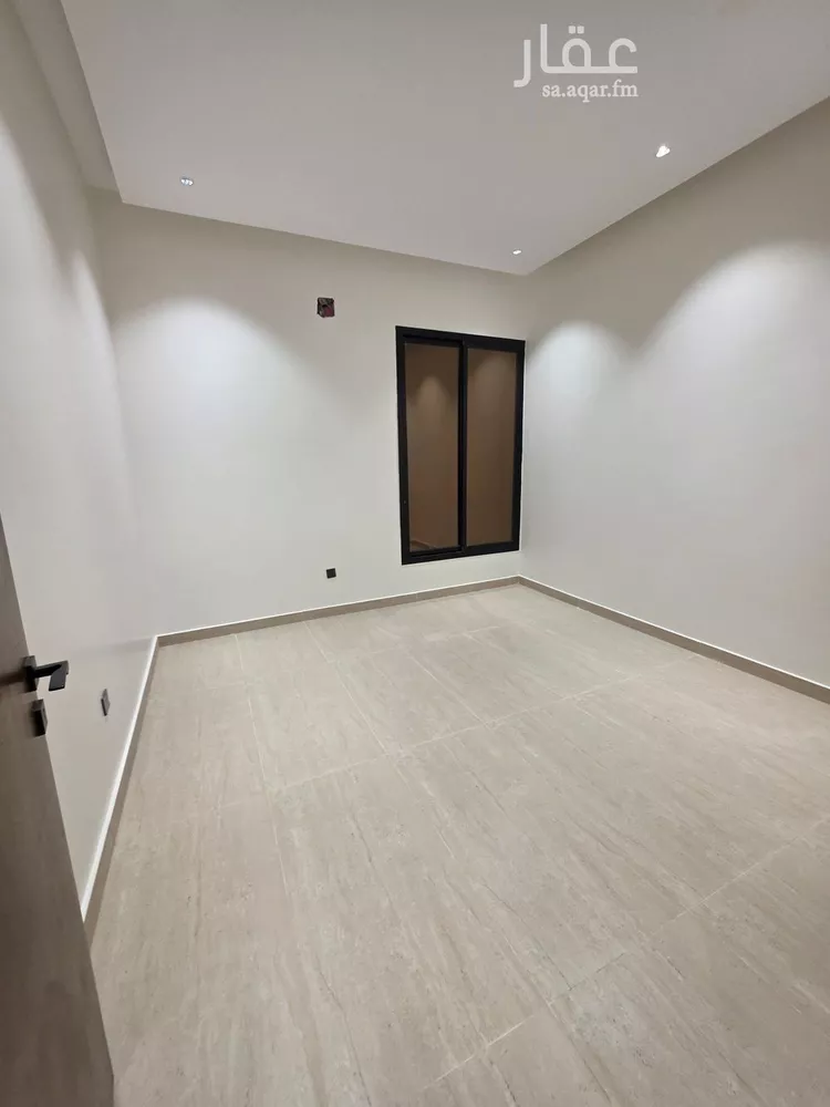 دور للبيع في شارع عبدالعزيز بن عجلان, حي ظهرة البديعة, مدينة الرياض, منطقة الرياض صورة 4