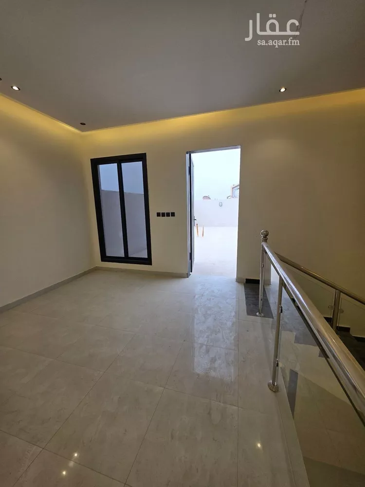 دور للبيع في شارع عمر بن نبيه, حي طويق, مدينة الرياض, منطقة الرياض صورة 4
