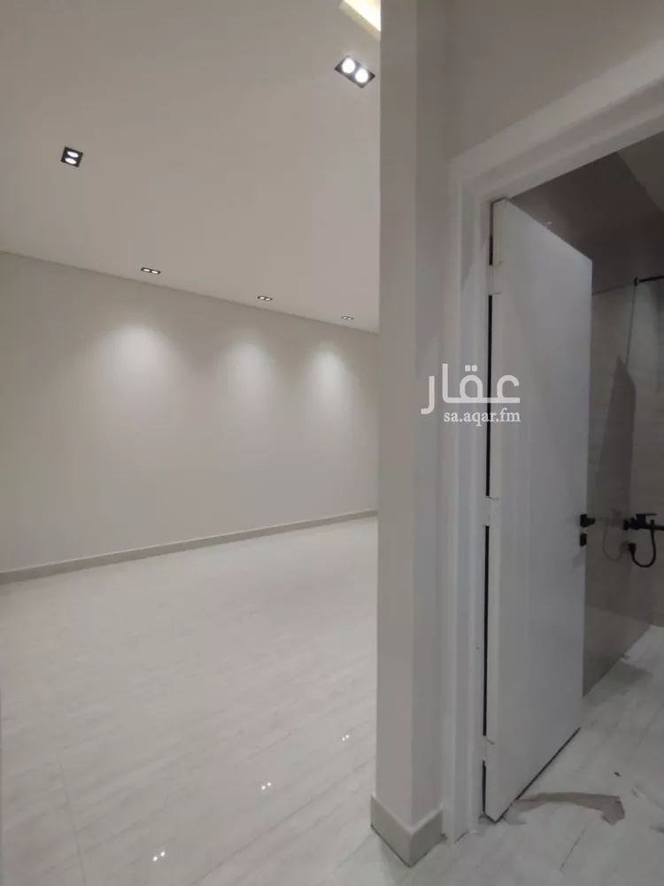 دور للبيع في شارع محمد رشاد سالم, حي طويق, مدينة الرياض, منطقة الرياض صورة 4