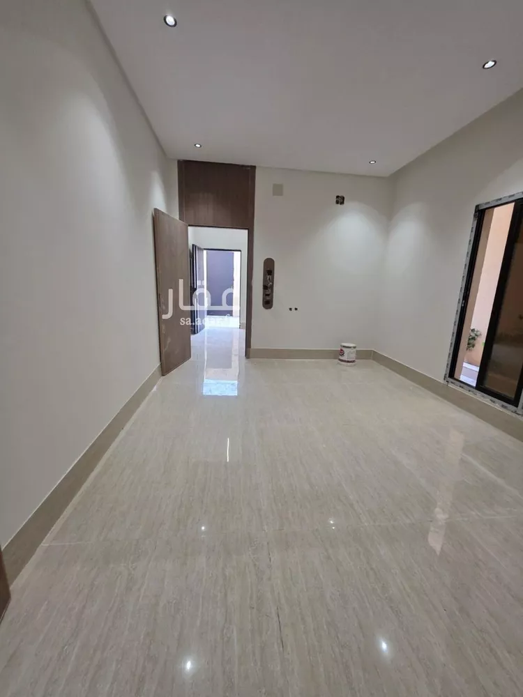 دور للبيع في شارع يحيى المفتي, حي طويق, مدينة الرياض, منطقة الرياض صورة 3