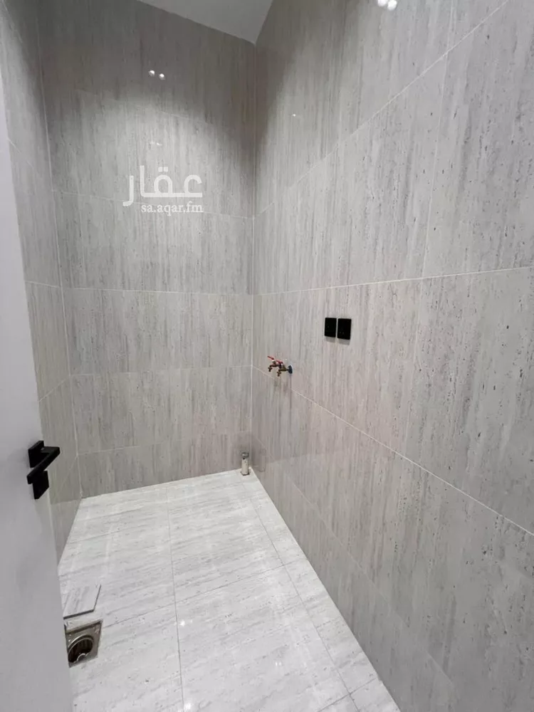 شقة للبيع في شارع مبشر ابن عبدالمنذر, حي الحمراء, مدينة خميس مشيط, منطقة عسير صورة 2