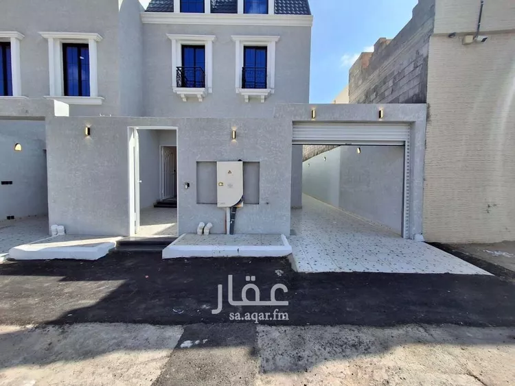 شقة للبيع في شارع الرقية, حي الزهور, مدينة أبها, منطقة عسير صورة 2