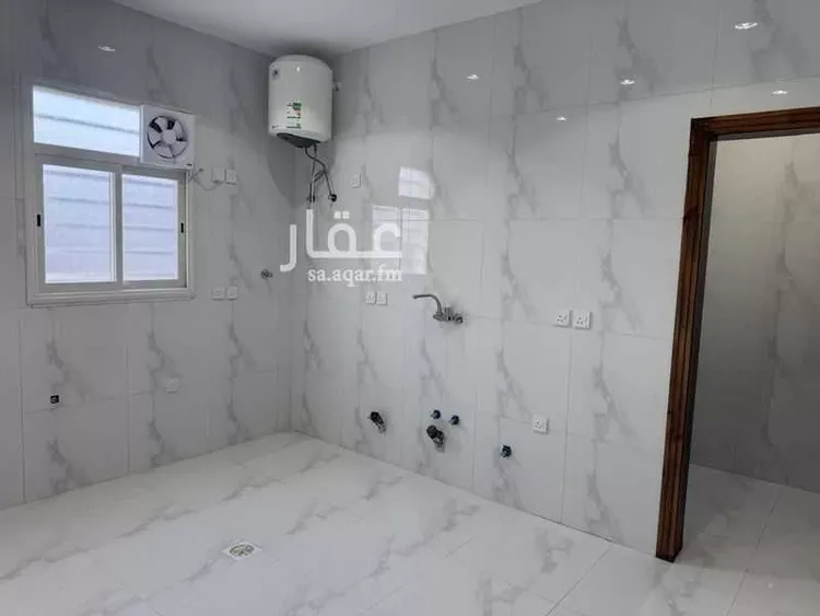 شقة للبيع في شارع الرشيشة, حي الزهور, مدينة ابها, منطقة عسير صورة 4