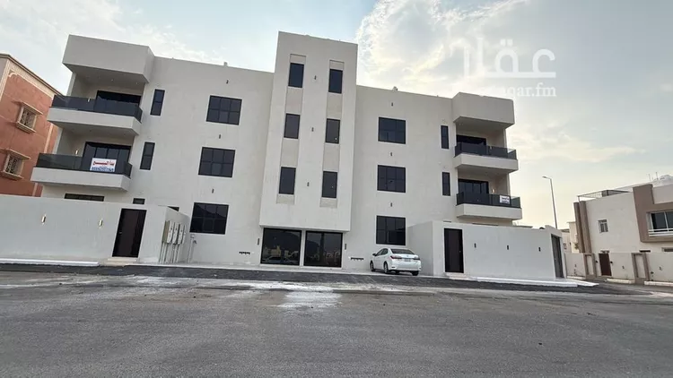 شقة للبيع في شارع عدي ابن زيد, حي الحيلة الغربي, مدينة محائل, منطقة عسير