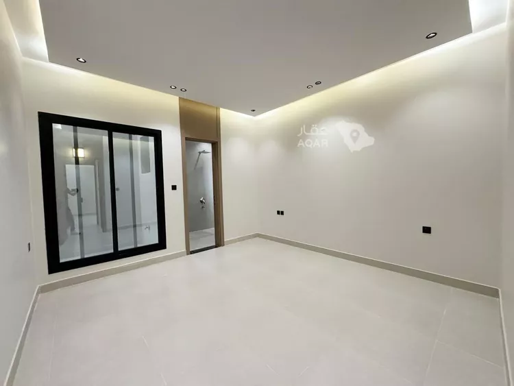 Floor for Sale in Riyadh Tuwaiq 8