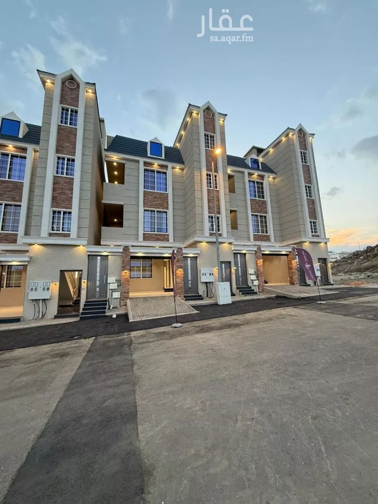 شقة للبيع في شارع سعيد بن ربيعه, حي المعارض, مدينة خميس مشيط, منطقة عسير صورة 2