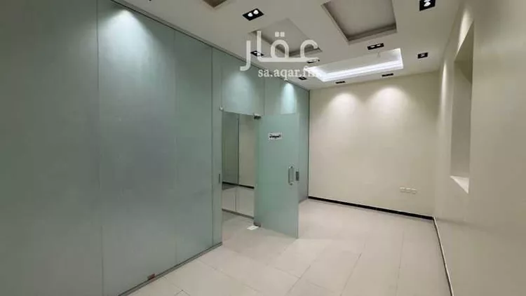 Commercial Office for Rent in Riyadh Al Yarmouk صورة 4