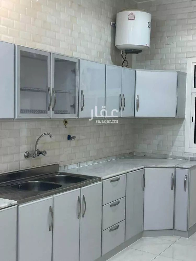 شقة للإيجار في شارع الرزانة, حي الروابي, مدينة أبها, منطقة عسير صورة 4