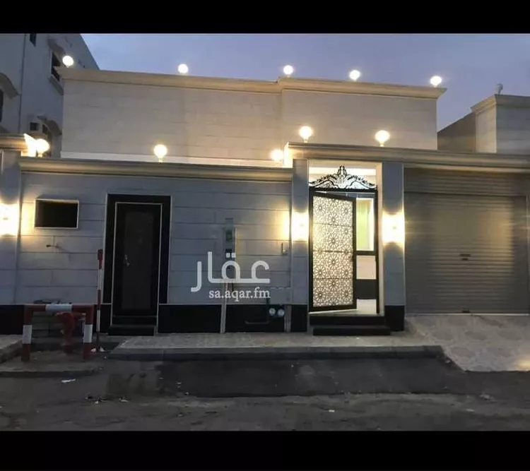 فيلا للإيجار في شارع أبو الطيب القروى ، حي الفلاح ، جدة ، جدة 1 صورة