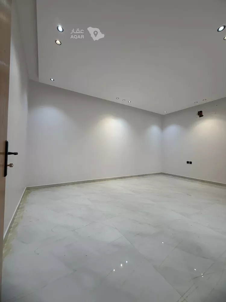 Floor for Rent in Riyadh Tuwaiq 12