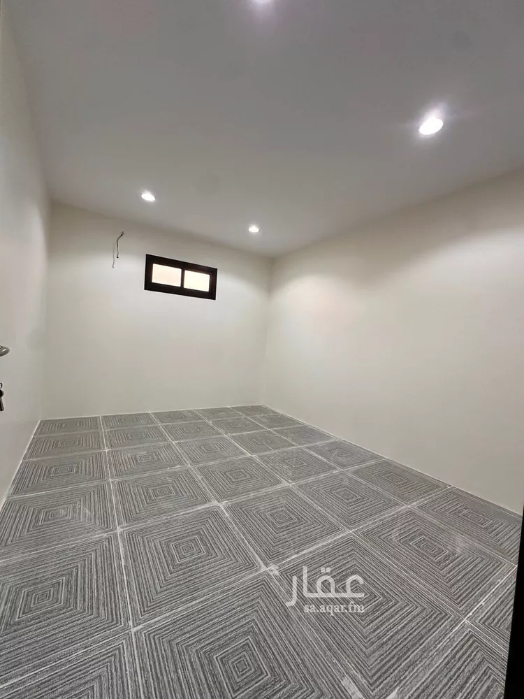 عمارة للإيجار في شارع  ابي حنيفه, حي العريجاء الأوسط, مدينة الرياض, منطقة الرياض