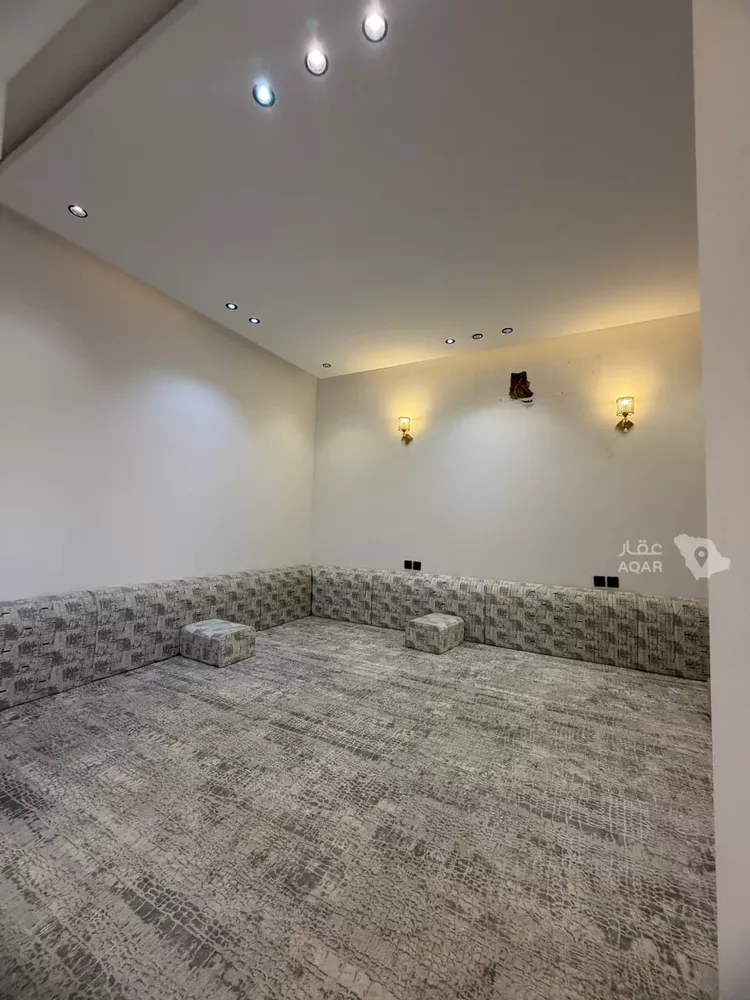 Floor for Rent in Riyadh Tuwaiq 8