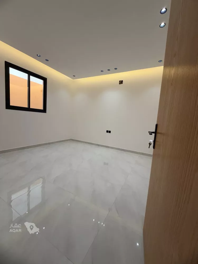 Floor for Rent in Riyadh Tuwaiq 10