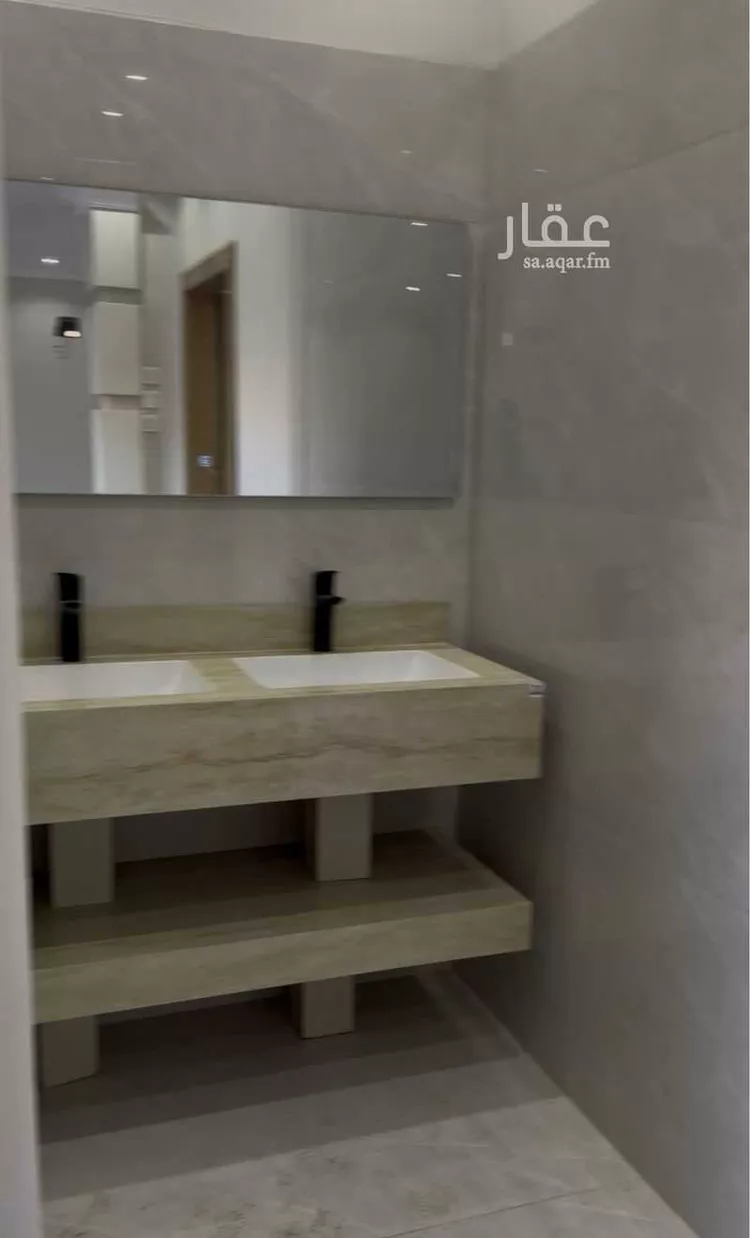 فيلا للإيجار في شارع رقم 38, حي العزيزية, مدينة الرياض, منطقة الرياض صورة 2