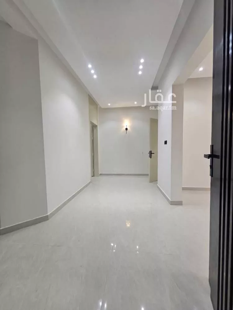 فيلا للبيع في شارع رقم 90, حي ظهرة لبن, مدينة الرياض, منطقة الرياض صورة 4