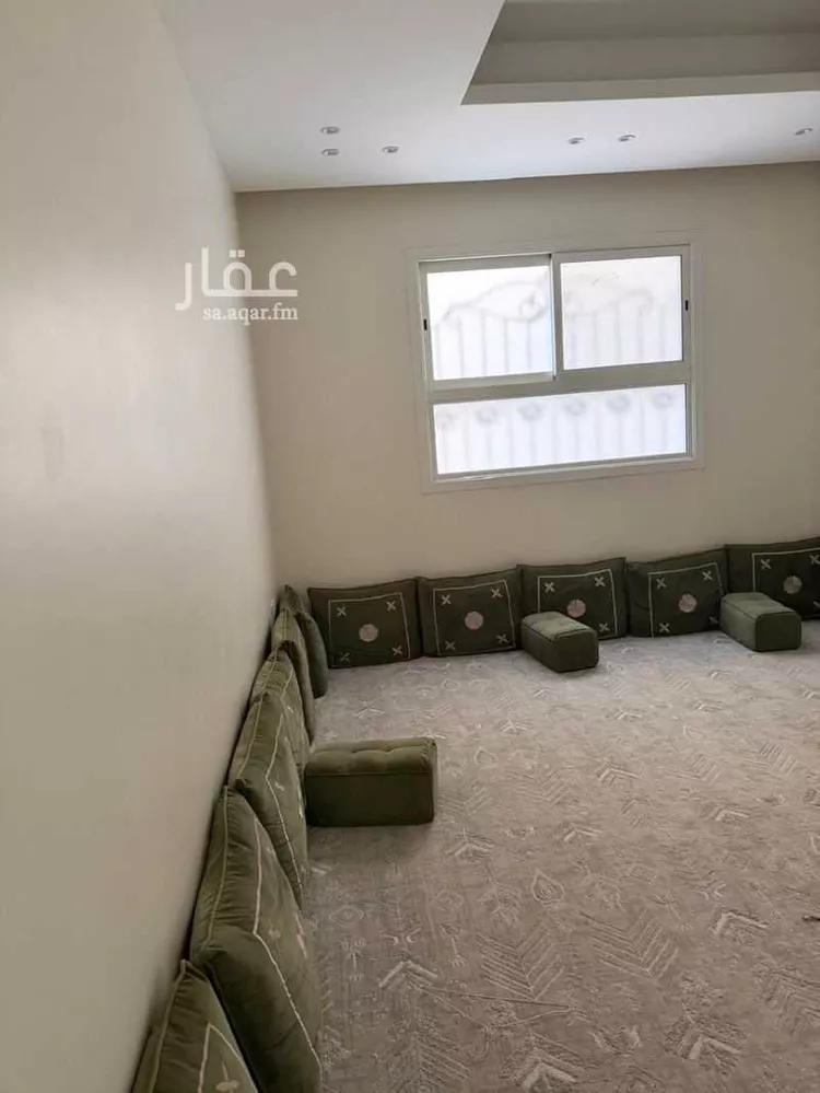 فيلا للإيجار في شارع الذهب, حي لبن, مدينة الرياض, منطقة الرياض صورة 2