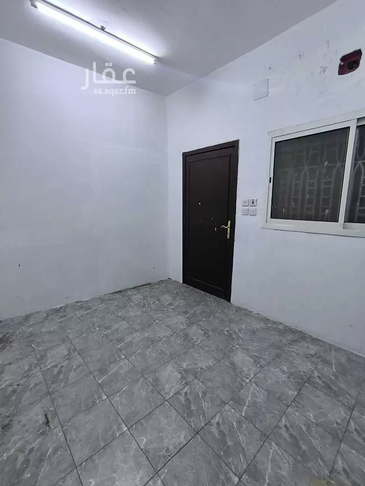 عمارة للإيجار في شارع عبدالله بن عمر, حي النسيم الغربي, مدينة الرياض, منطقة الرياض صورة 5