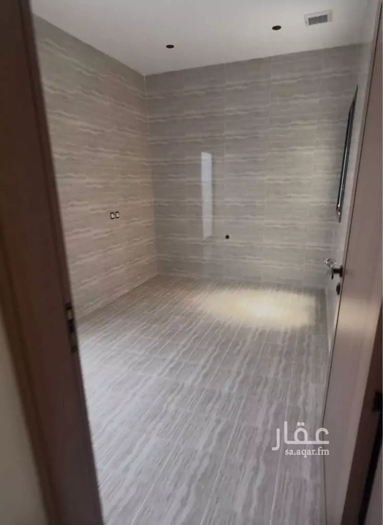 فيلا للبيع في شارع الحارث الطائي, حي الشفاء, مدينة الخبر, المنطقة الشرقية صورة 3