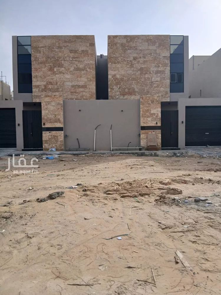 فيلا للبيع في شارع الخفجي, حي ضاحية الملك فهد, مدينة الدمام, المنطقة الشرقية صورة 2