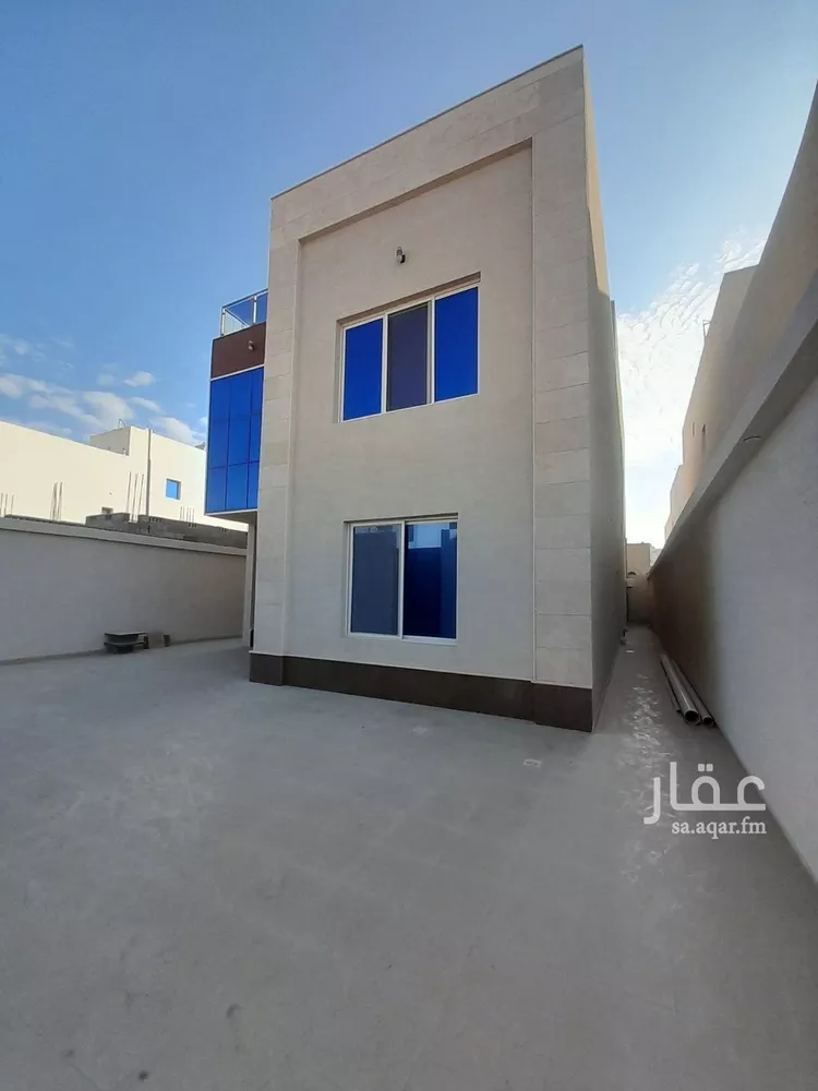 فيلا للبيع في شارع عنيزه, حي اللؤلؤ, مدينة الخبر, المنطقة الشرقية