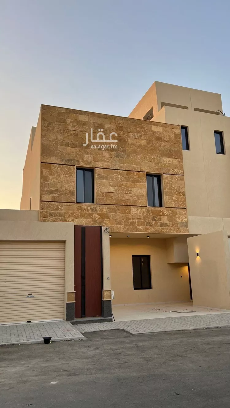 دور للبيع في شارع اللصيفاء, حي عكاظ, مدينة الرياض, منطقة الرياض