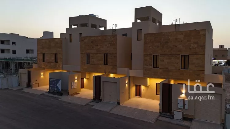 دور للبيع في شارع اللصيفاء, حي عكاظ, مدينة الرياض, منطقة الرياض صورة 2