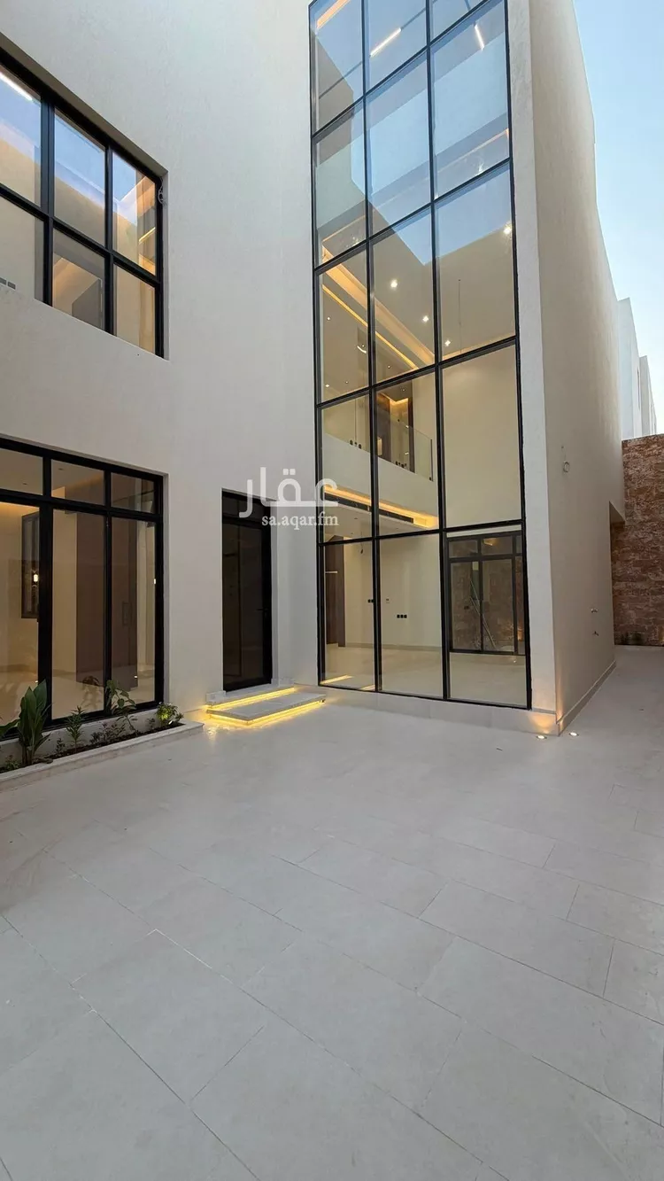 Villa for Sale in Riyadh Al Mahdiyah ุตูุฑุฉ 3