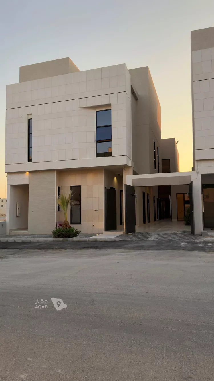 فيلا للبيع في شارع علي بن يوسف الغساني, حي المهدية, مدينة الرياض, منطقة الرياض