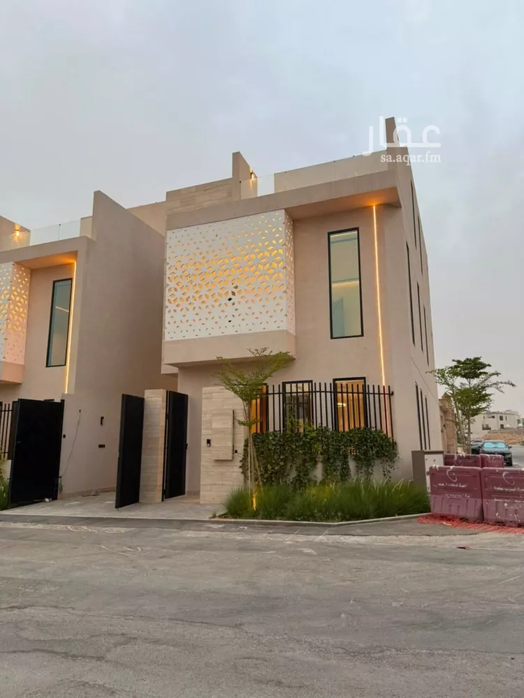 Villa for Sale in Riyadh Al Mahdiyah