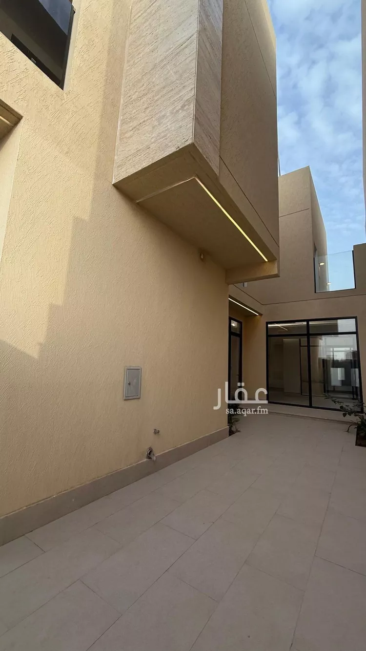 فيلا للبيع في شارع 405 المهدية, حي المهدية, مدينة الرياض, منطقة الرياض صورة 2