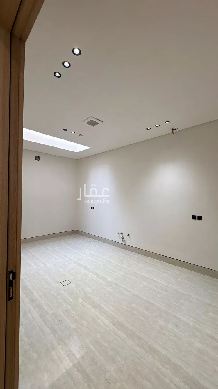 فيلا للبيع في شارع 405 المهدية, حي المهدية, مدينة الرياض, منطقة الرياض 11