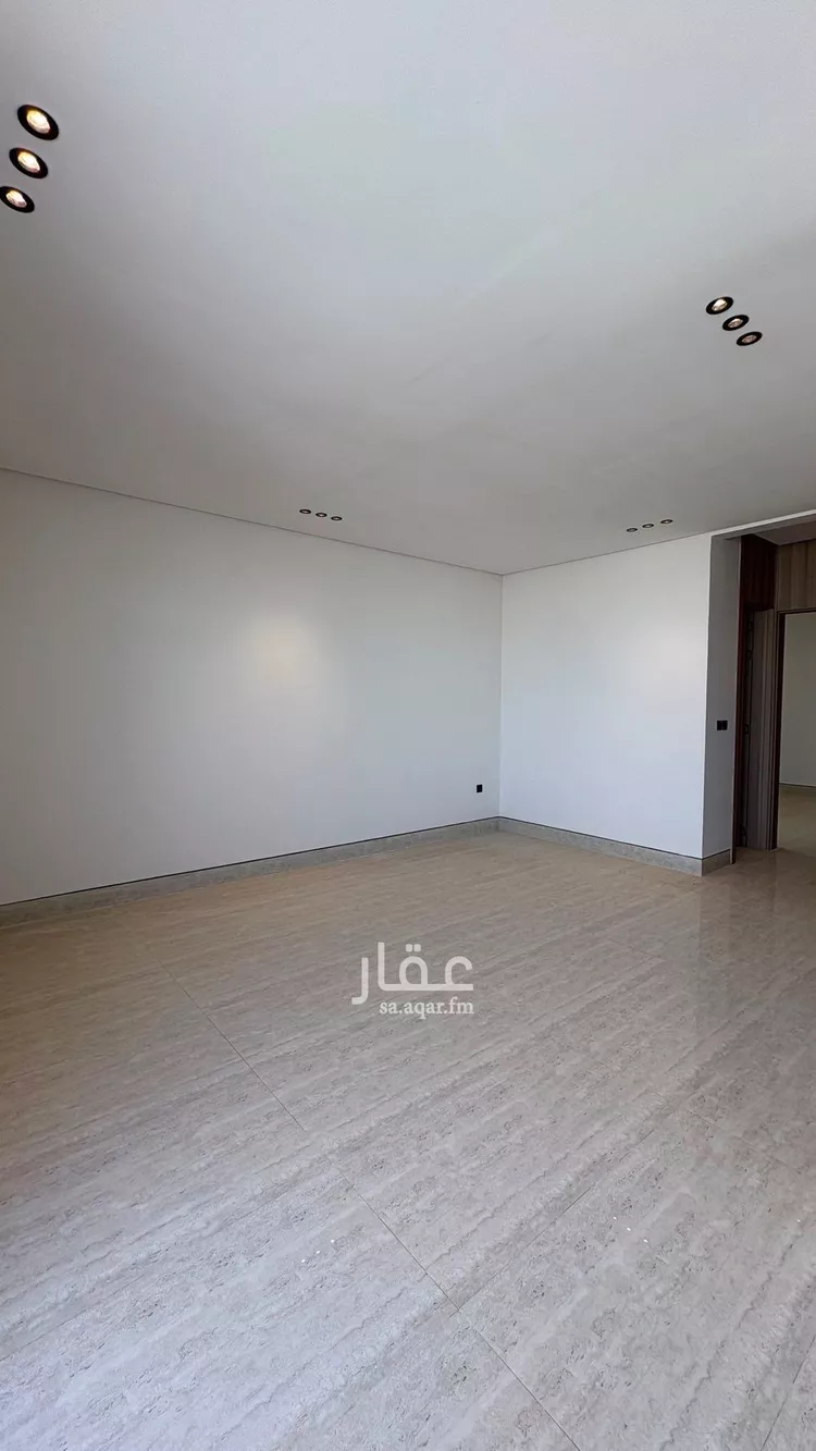 Villa for Sale in Riyadh Al Mahdiyah 14